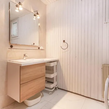 1 Bedroom Gorgeous In *